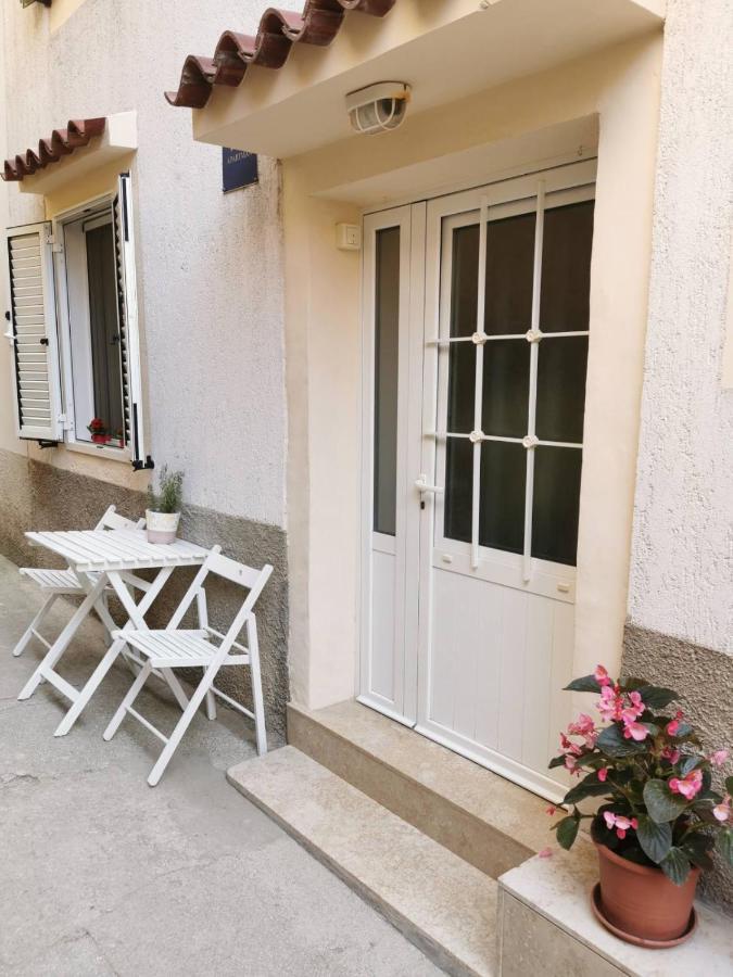Kovacine Apartment Cres Kültér fotó