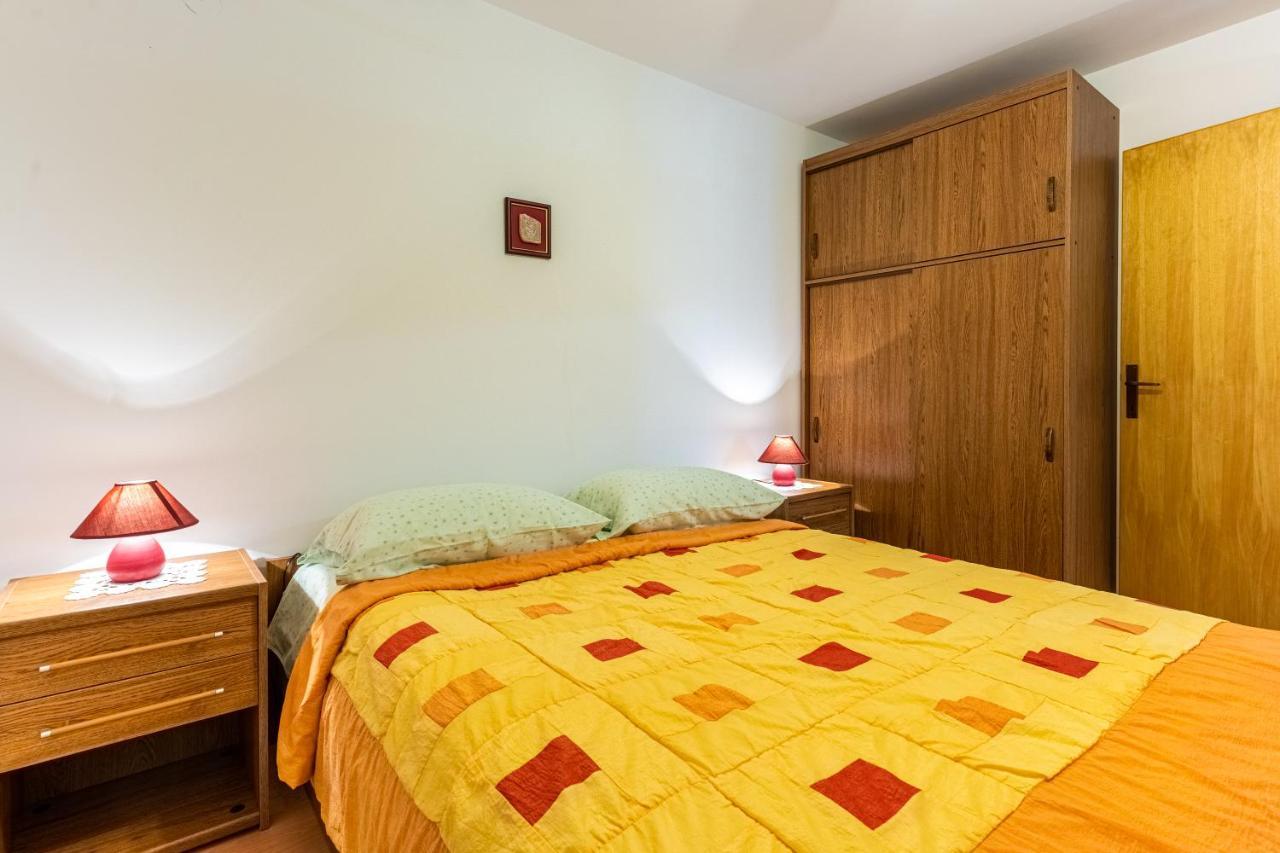 Kovacine Apartment Cres Kültér fotó