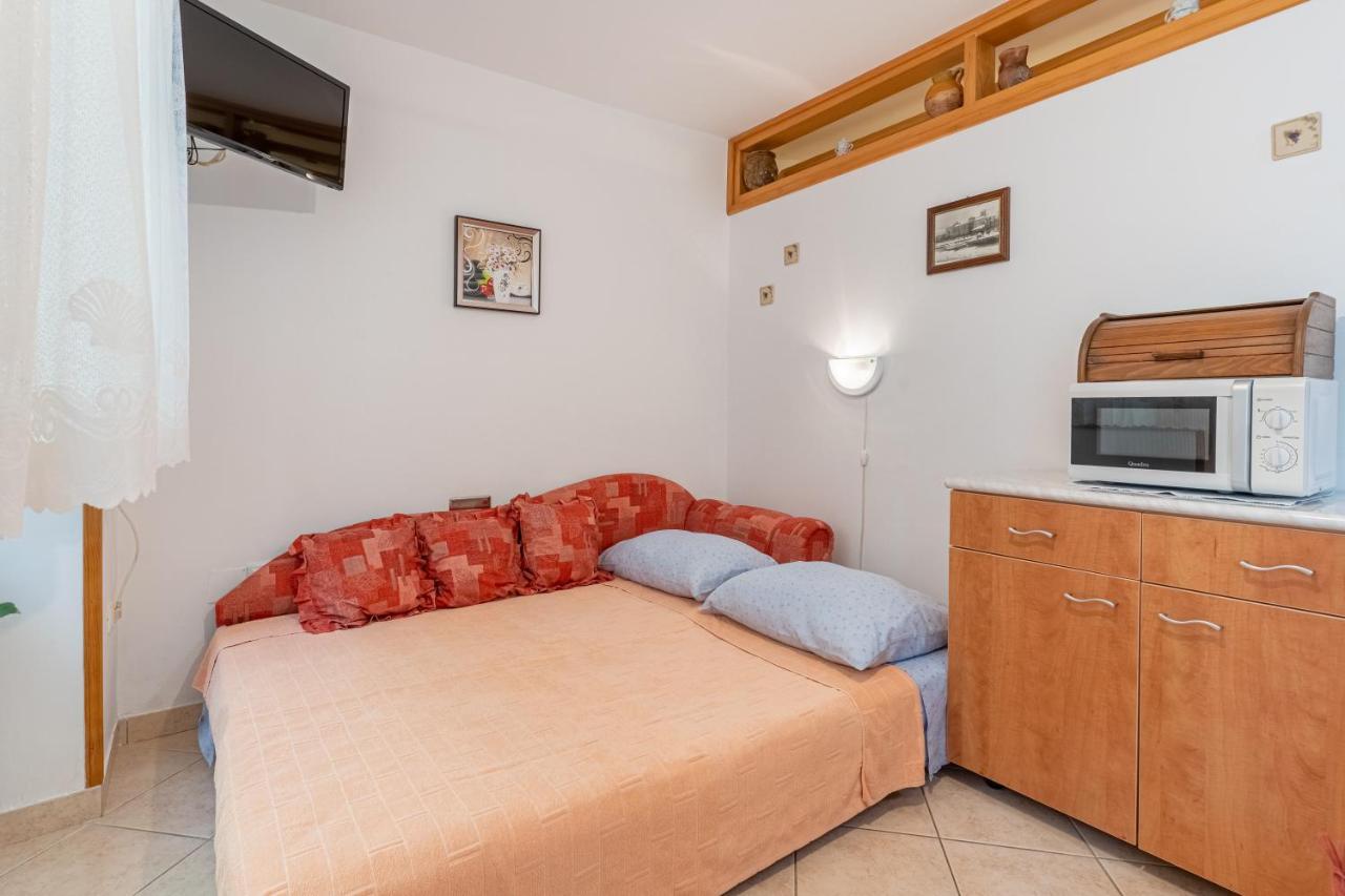 Kovacine Apartment Cres Kültér fotó