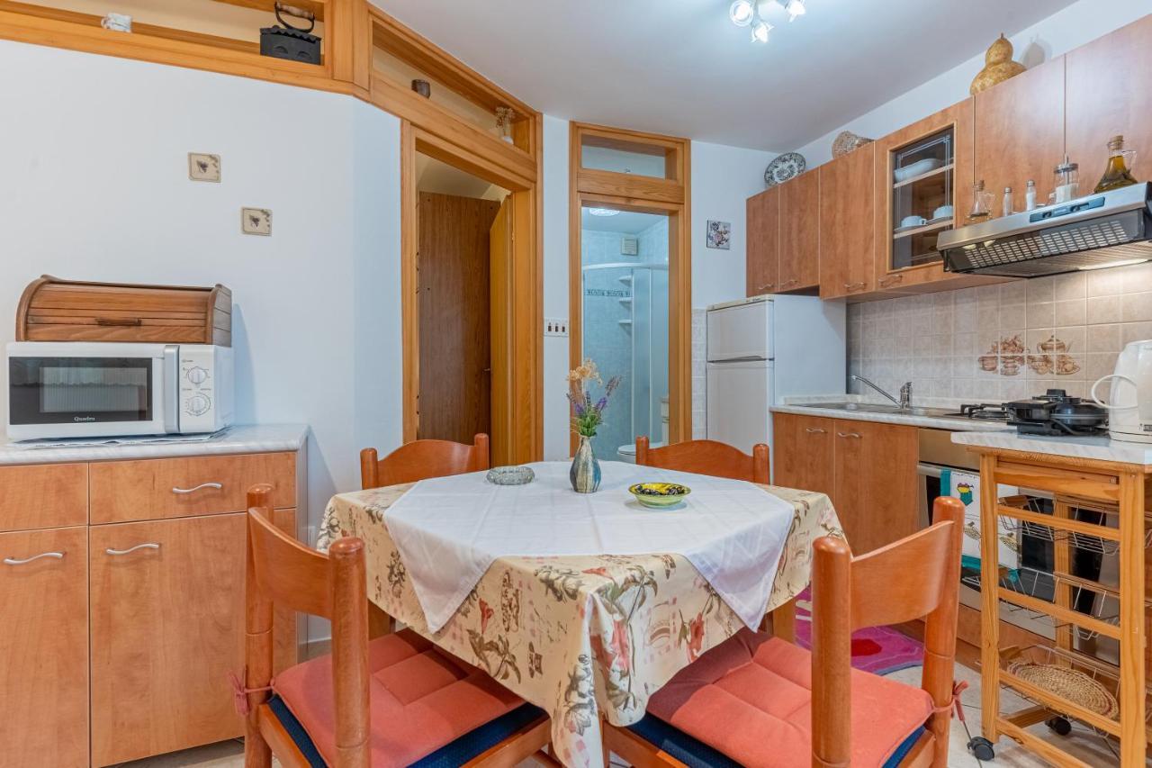 Kovacine Apartment Cres Kültér fotó