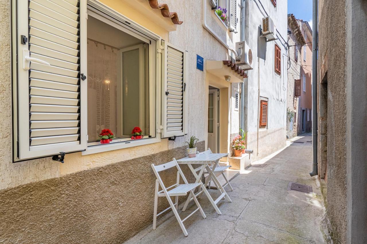 Kovacine Apartment Cres Kültér fotó